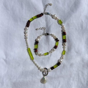 APERTURE NECKLACE I