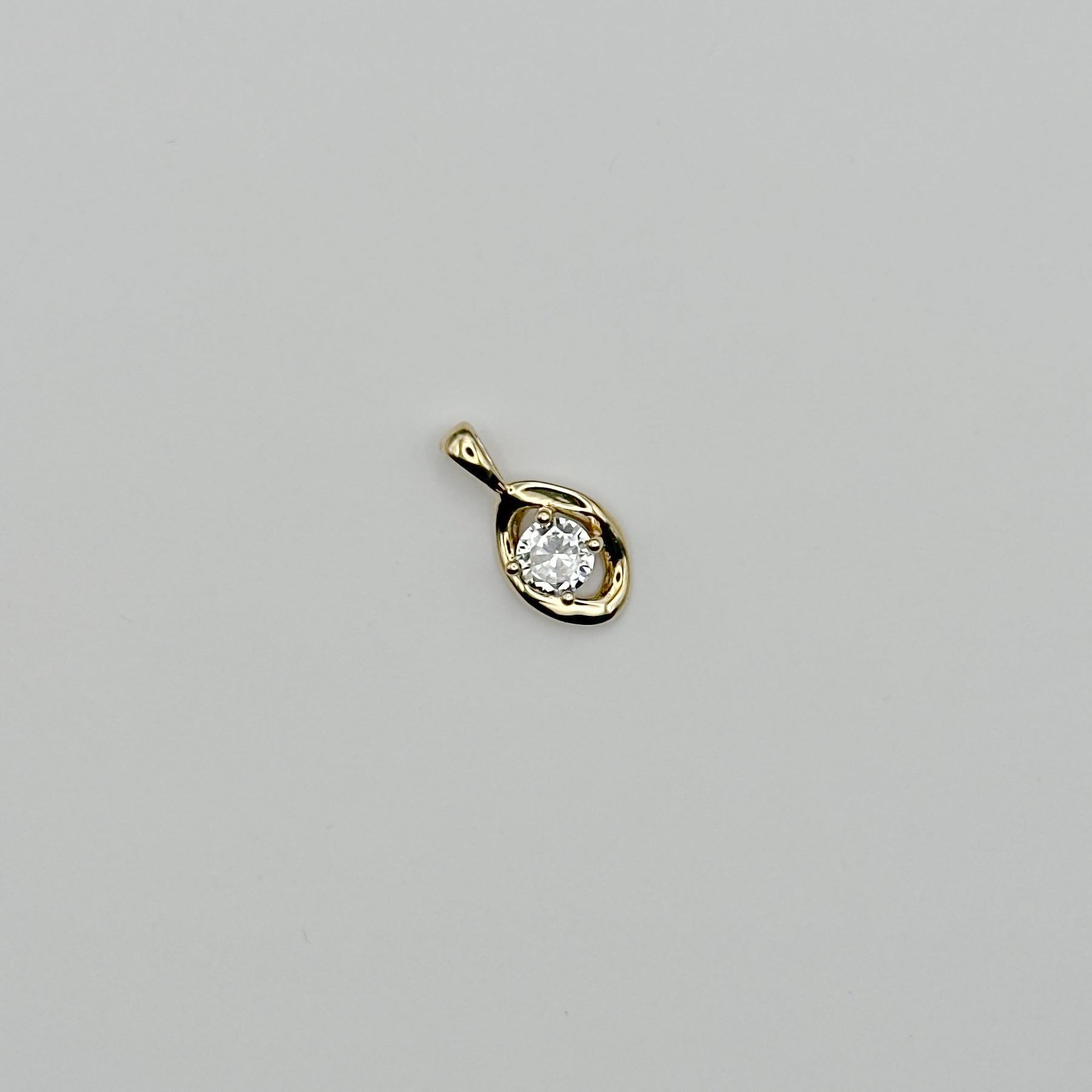 NADIA PENDANT