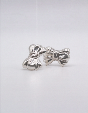 VINTAGE BOW STUDS