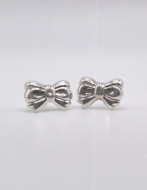 VINTAGE BOW STUDS