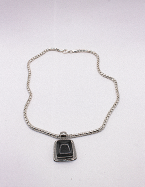 VINTAGE MODERNIST ONYX NECKLACE